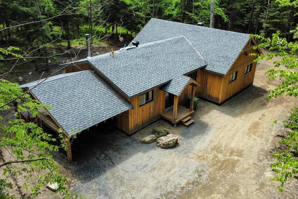 Chalet Deschamps- SPA- Chien accepté- Nature- Estrie Mansonville Exterior foto