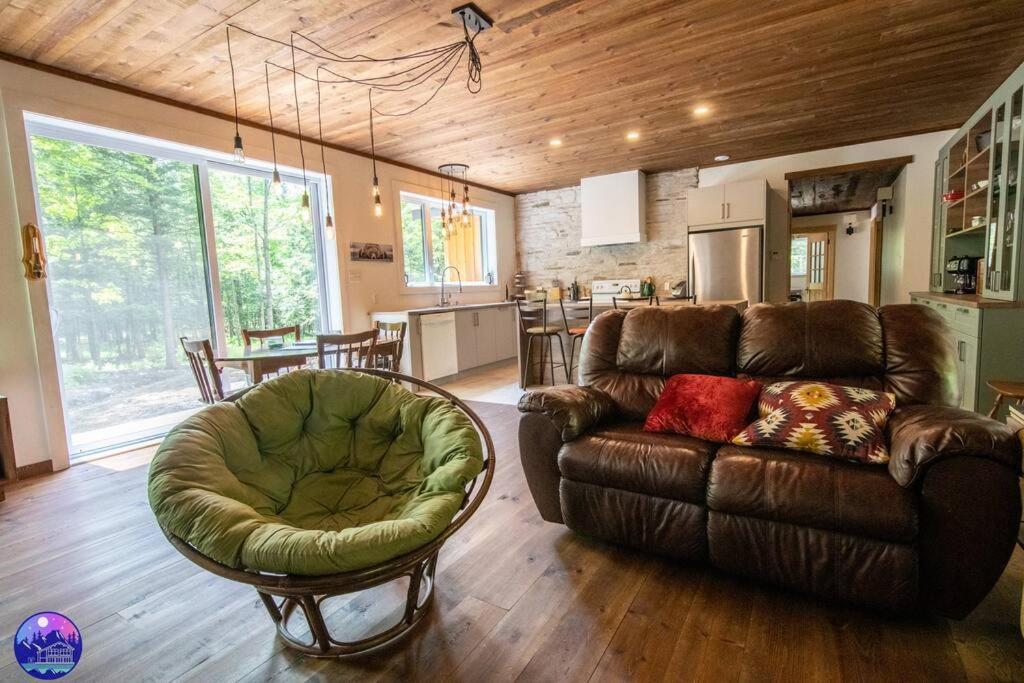 Chalet Deschamps- SPA- Chien accepté- Nature- Estrie Mansonville Exterior foto