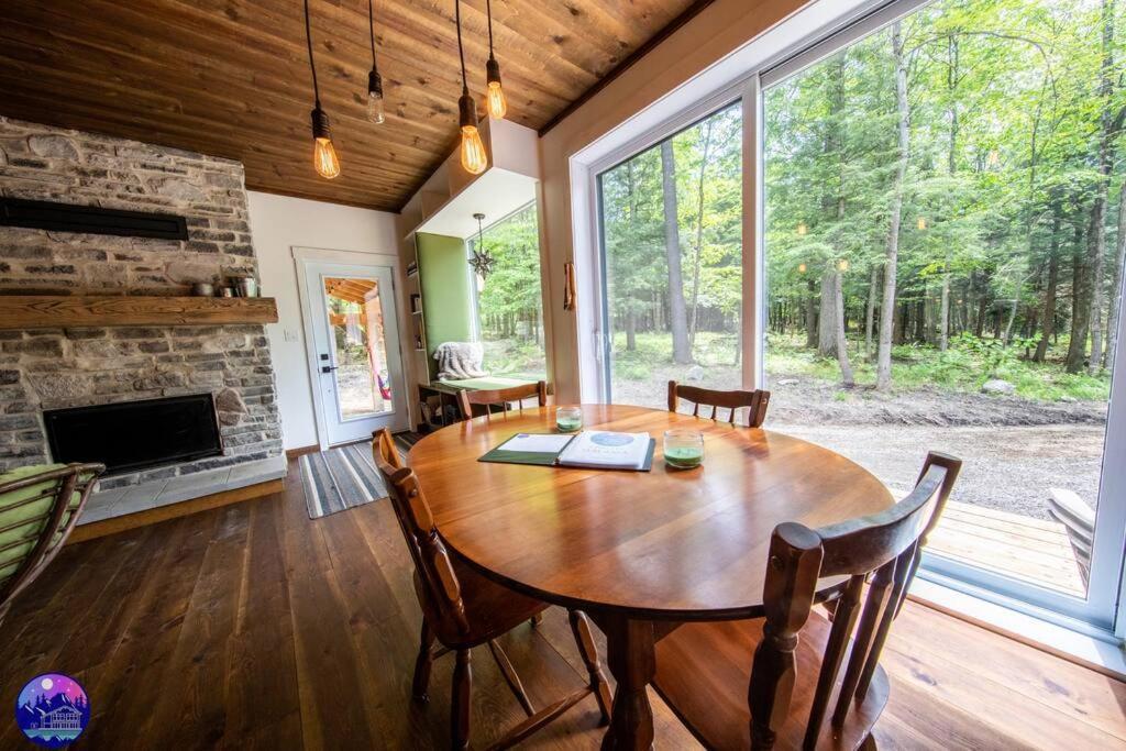 Chalet Deschamps- SPA- Chien accepté- Nature- Estrie Mansonville Exterior foto