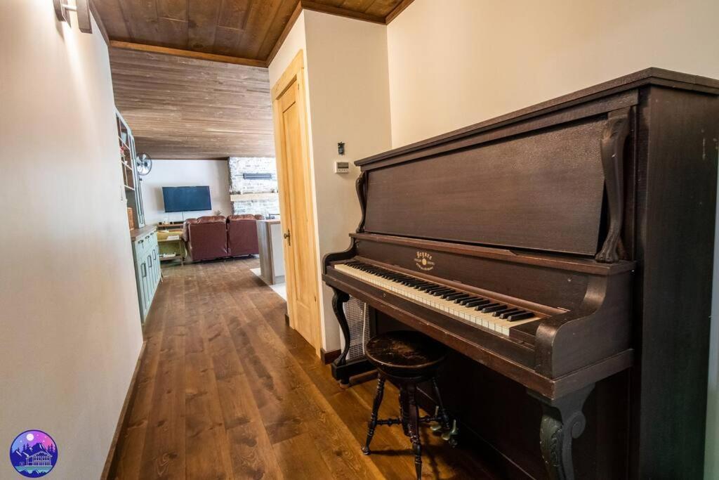 Chalet Deschamps- SPA- Chien accepté- Nature- Estrie Mansonville Exterior foto